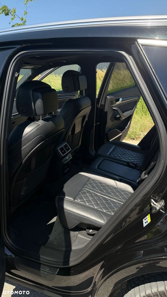 Audi SQ5 - 30