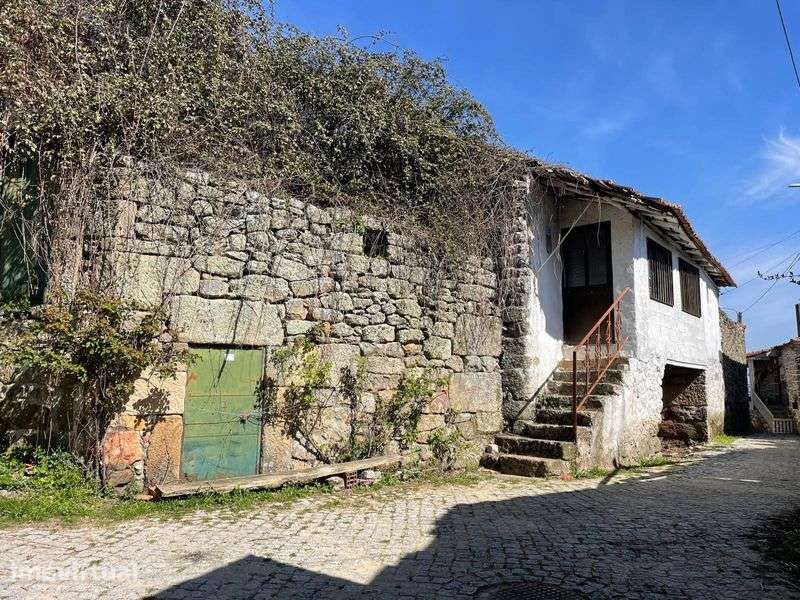Moradia T3 em pedra - Grande imagem: 2/12