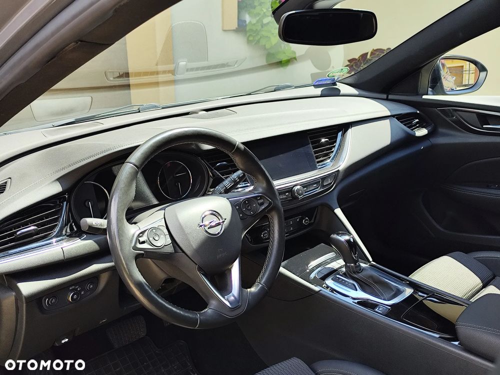 Opel Insignia 2.0 CDTI 4x4 Business Elegance S&S - 17