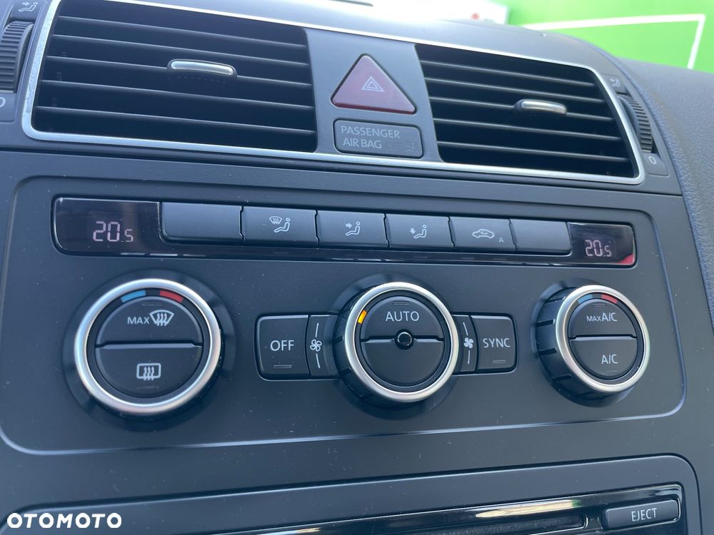 Volkswagen Touran 1.6 TDI SCR BlueMotion Technology Comfortline - 13