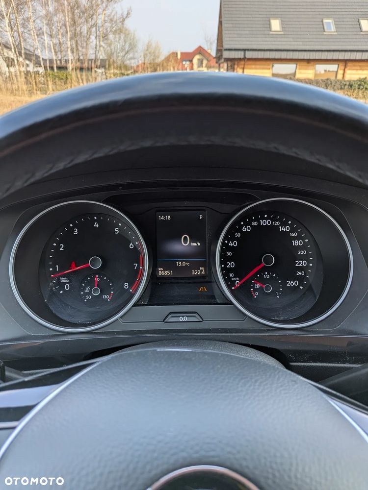 Volkswagen Tiguan - 1