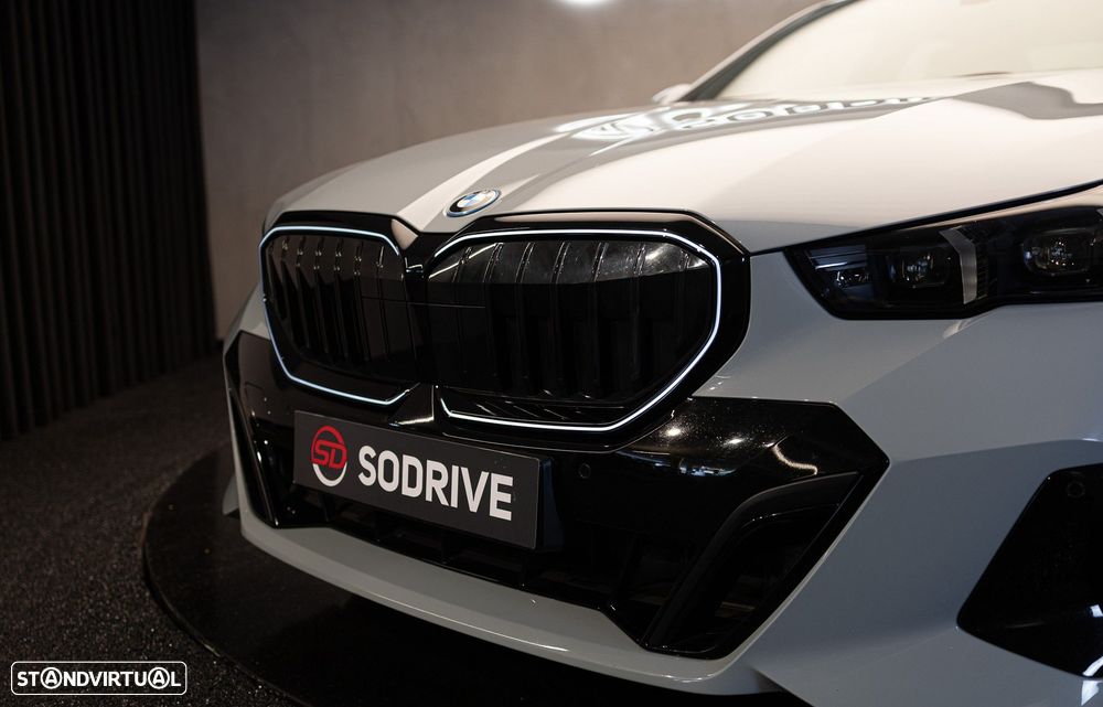 BMW 530 e Pack Desportivo M Pro - 35