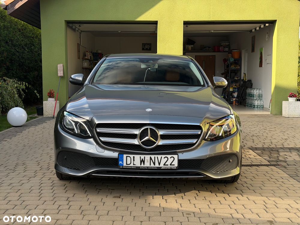 Mercedes-Benz Klasa E 220 d Business Edition 9G-TRONIC - 2