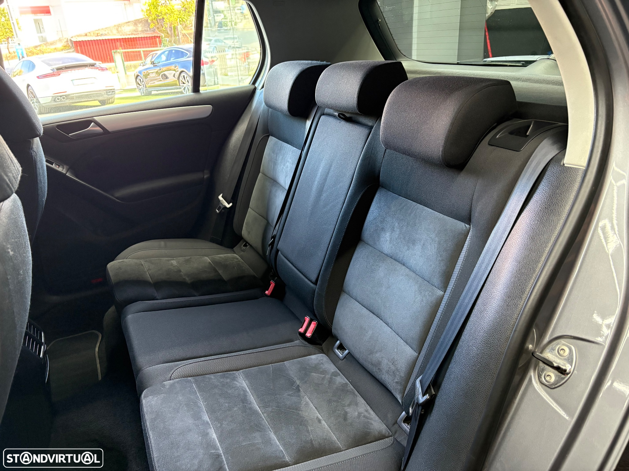 VW Golf 2.0 TDi Sport - 33