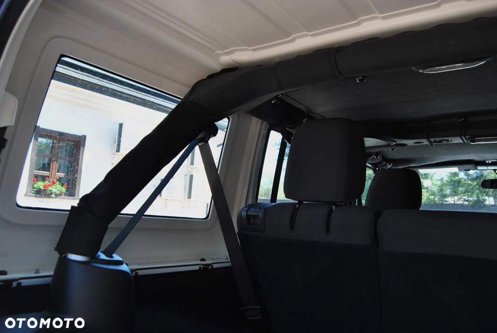 Jeep Wrangler - 17