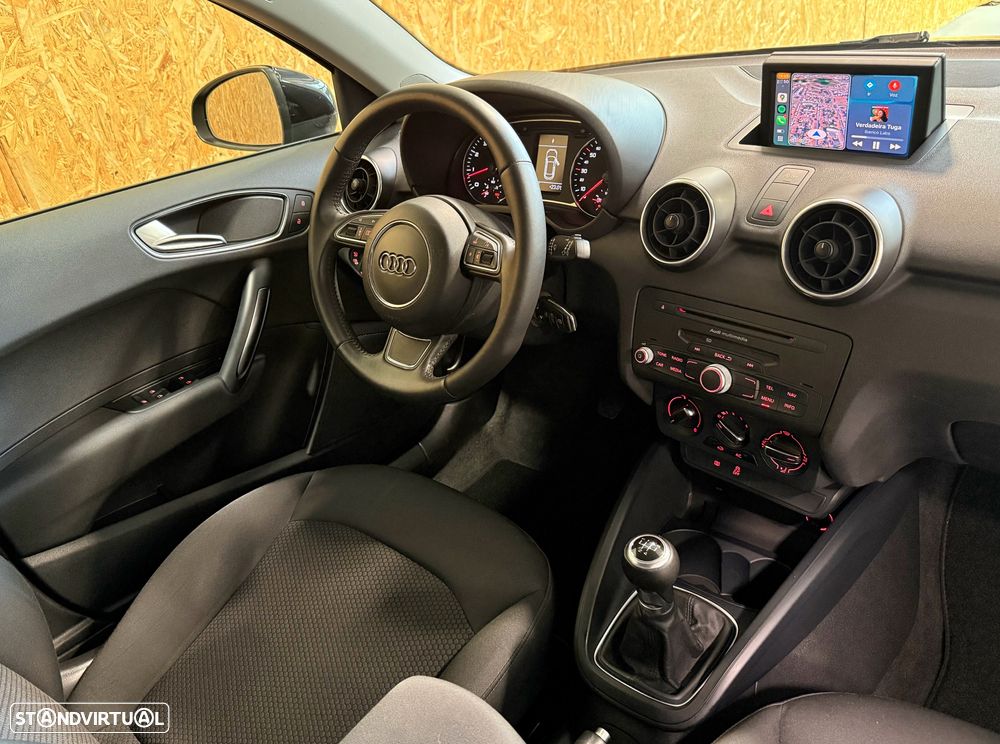 Audi A1 1.2 TFSI Attraction - 23