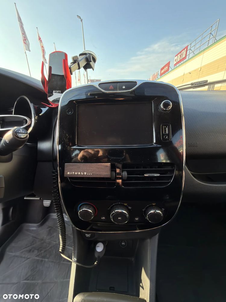 Renault Clio - 14