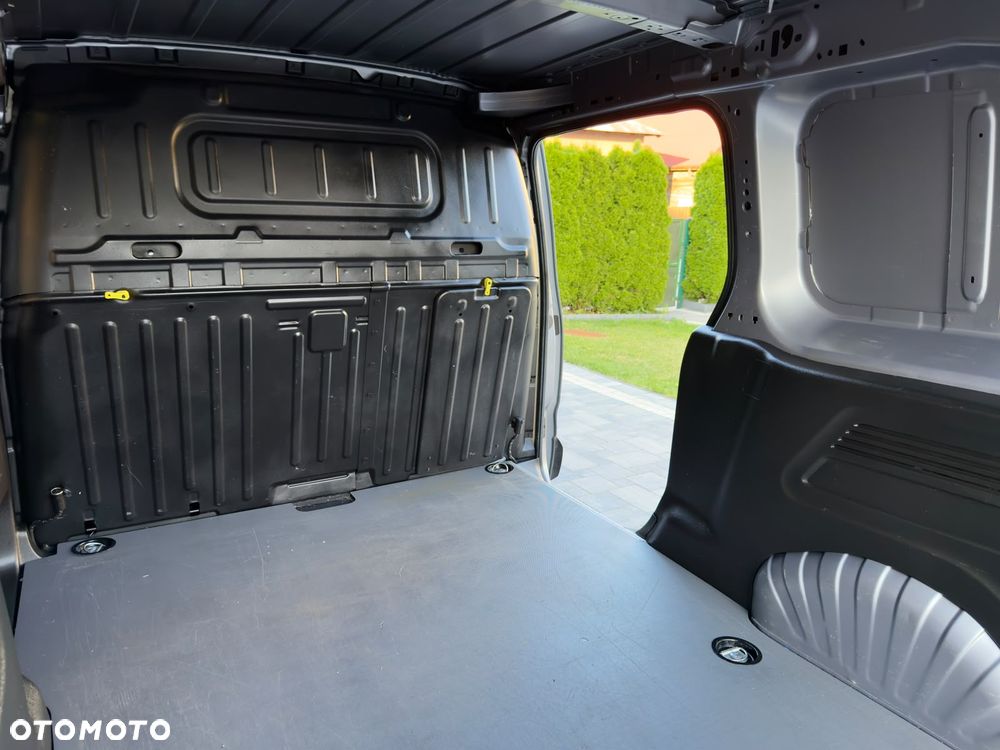 Toyota Proace City L2 Długi Salon Polska BEZWYPADKOWA Serwisowana FVAT23% ZADBANY OKAZJA - 25