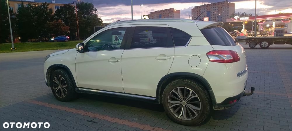 Peugeot 4008 - 4