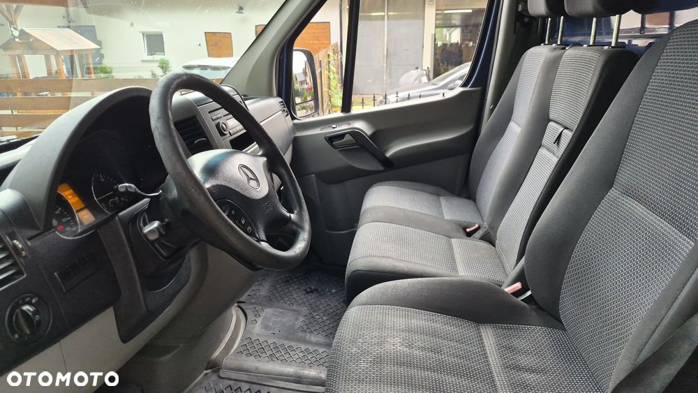 Mercedes-Benz Sprinter - 9