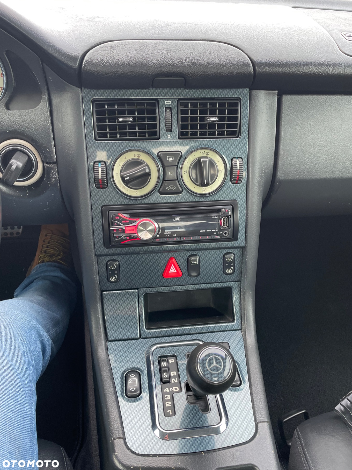 Mercedes-Benz SLK - 32