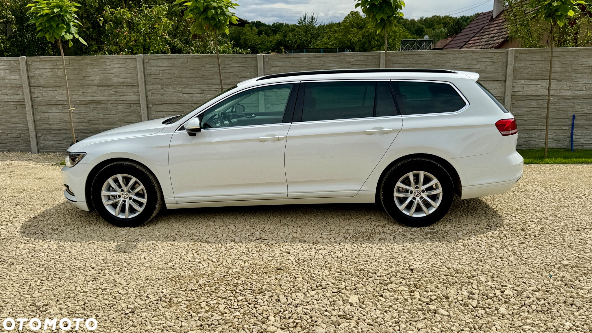 Volkswagen Passat Variant 1.6 TDI SCR DSG Comfortline - 13