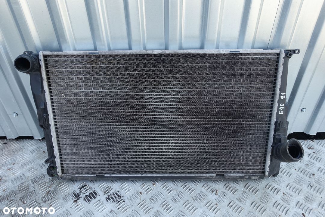 CHŁODNICA WODY BMW E90 E91 2.0 D 05r. - 1