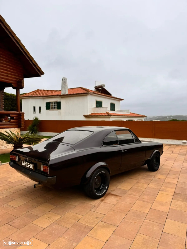 Opel Commodore