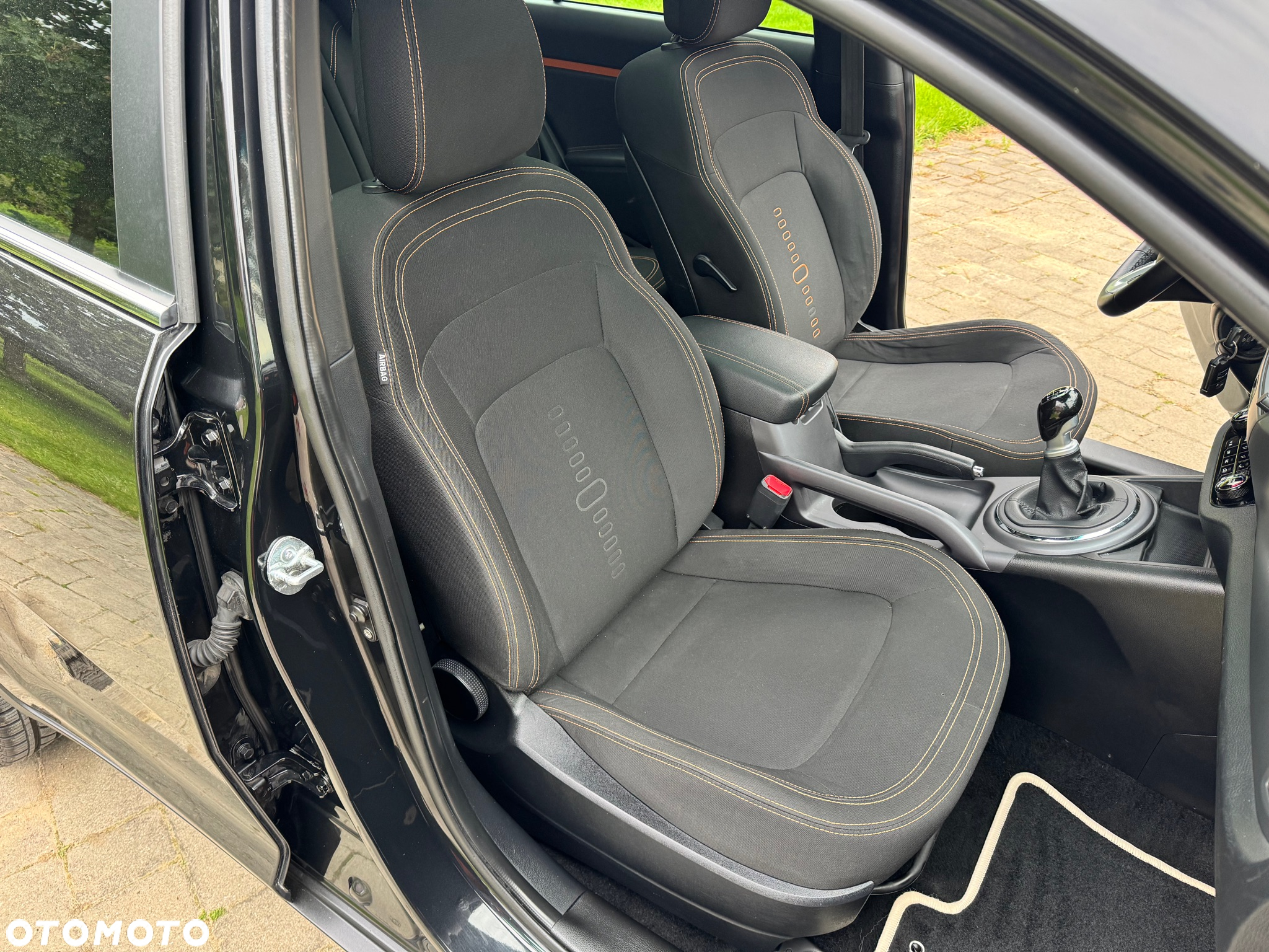 Kia Sportage 2.0 CRDI 4WD Attract - 28
