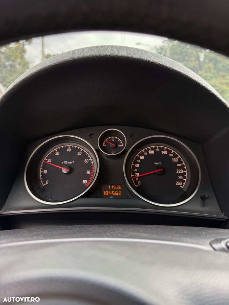 Opel Astra 1.4i 16V Club - 14