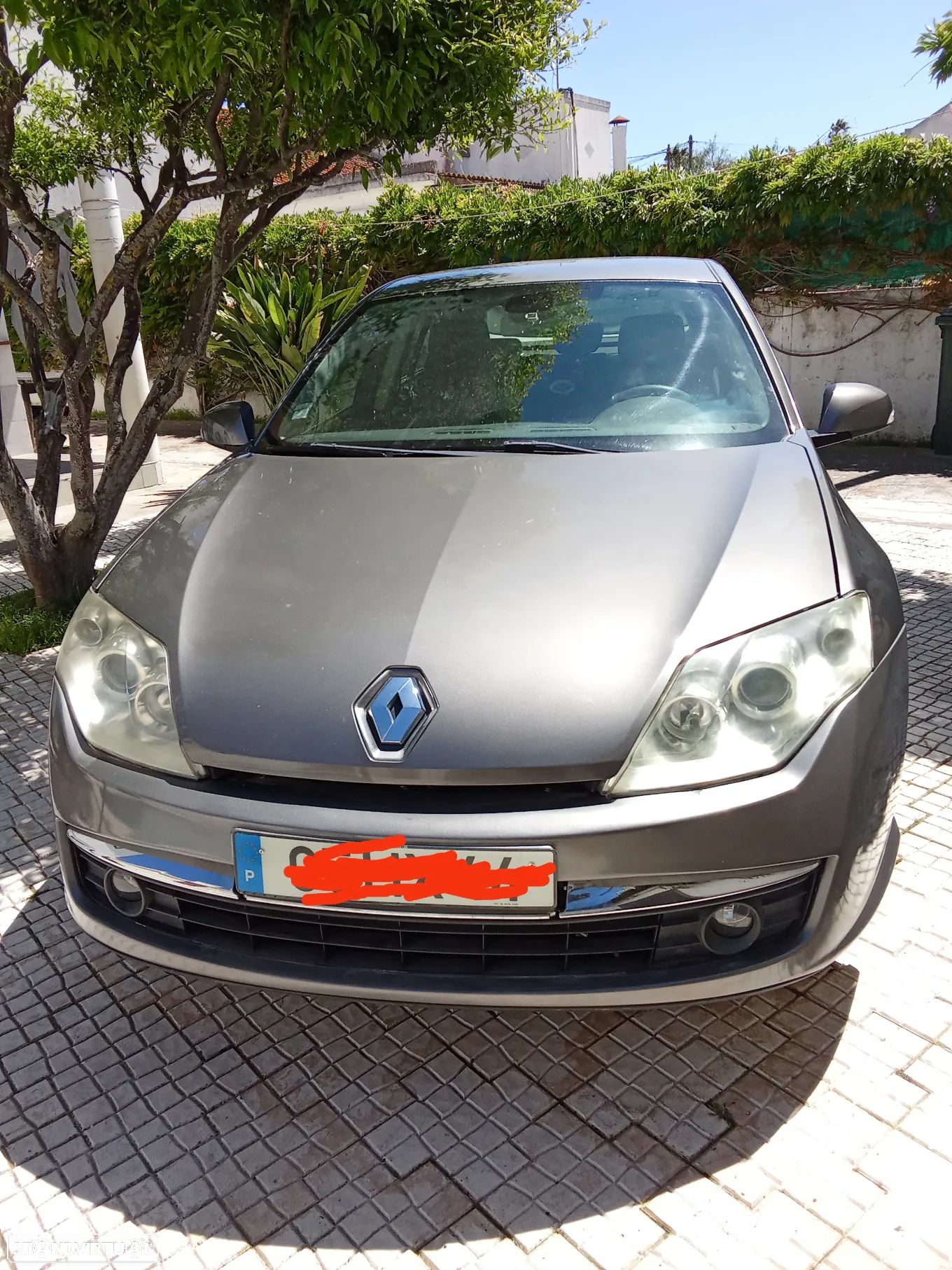 Renault Laguna 1.5 dCi Dynamique S - 1