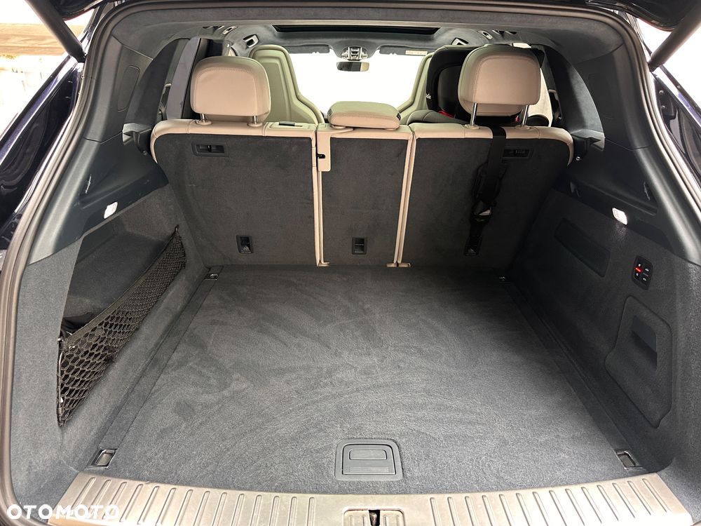 Porsche Cayenne Standard - 28