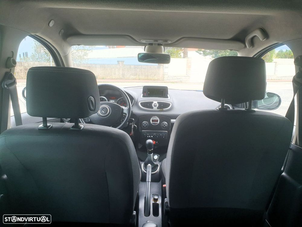 Renault Clio 1.5 dCi Dynamique S - 40