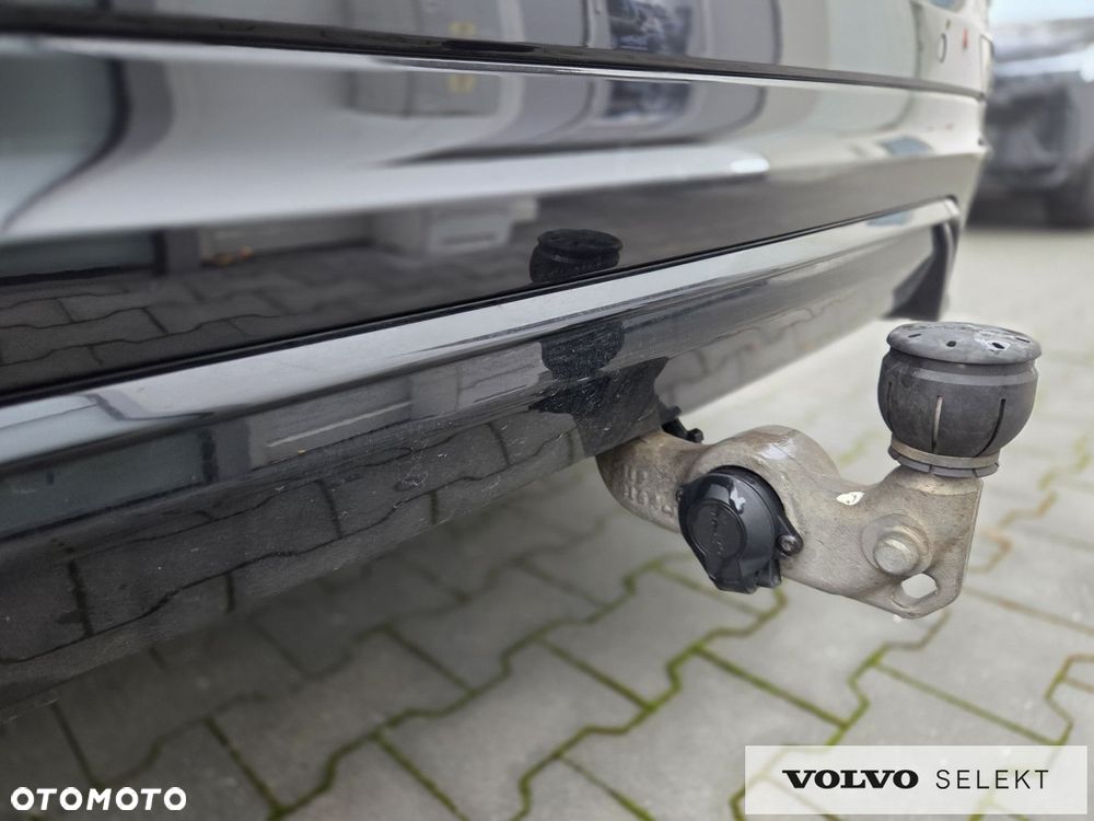 Volvo XC 60 B5 B AWD Plus Dark - 30