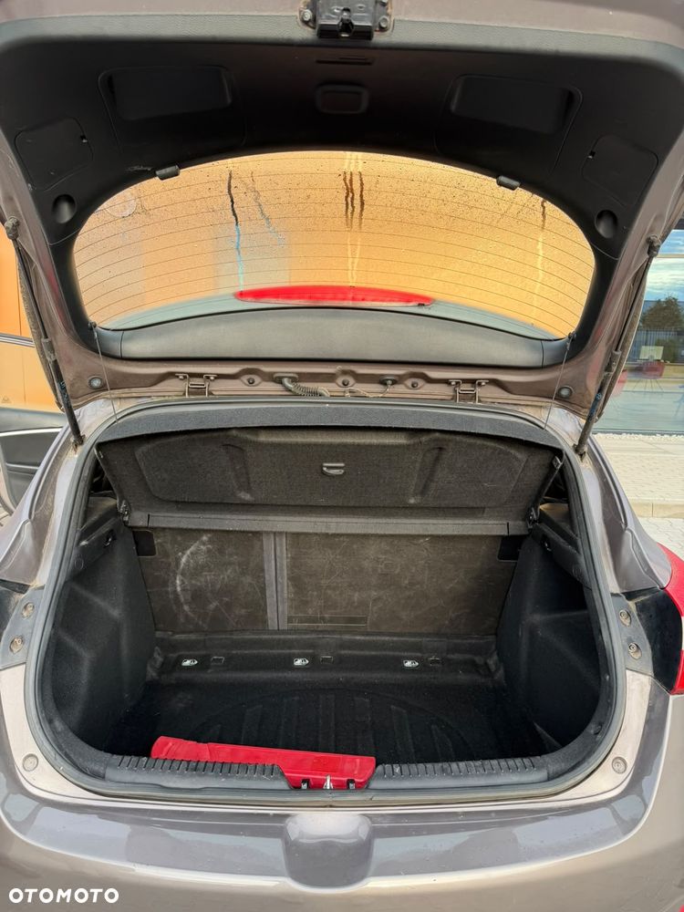 Hyundai i30 1.6 CRDI Trend - 5