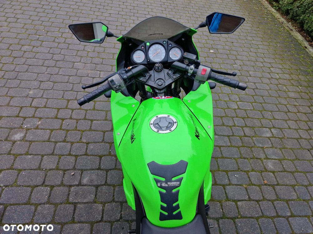 Kawasaki Ninja 250R - 4