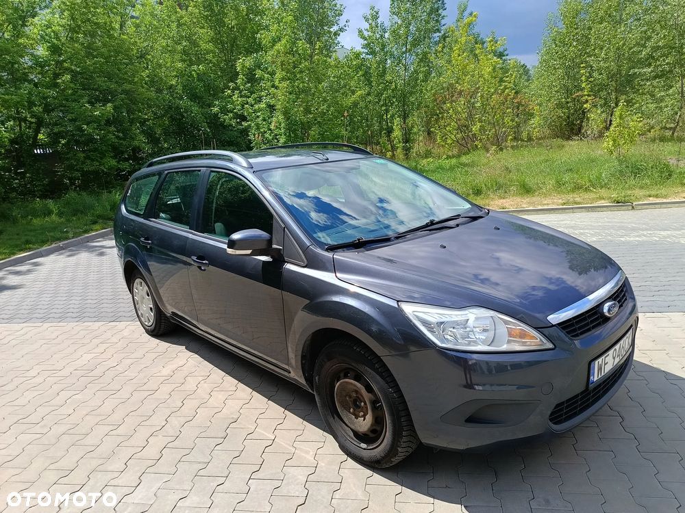 Ford Focus 1.6 Ambiente - 1