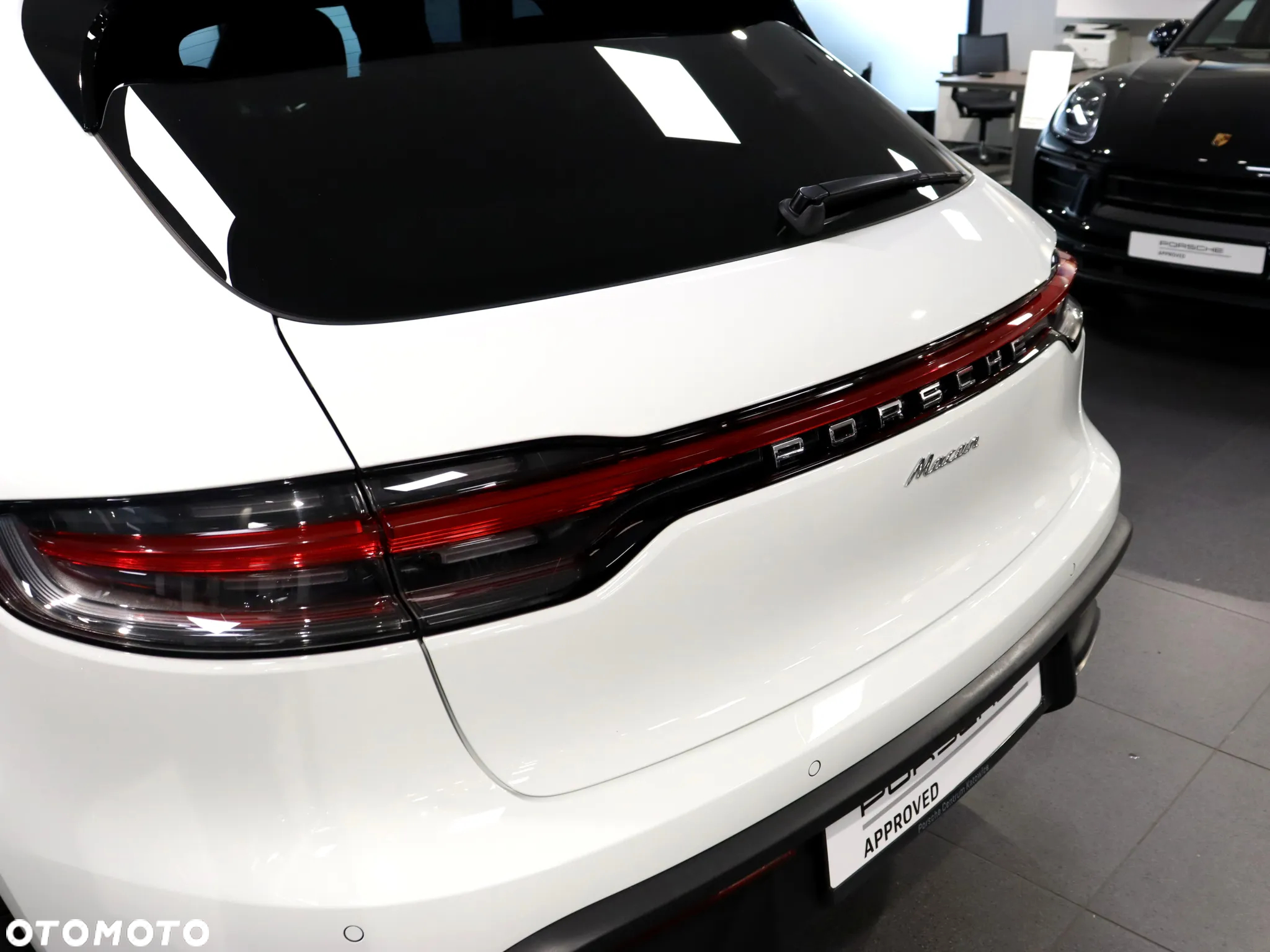 Porsche Macan Standard - 36