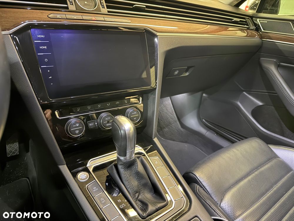 Volkswagen Passat 1.8 TSI (BlueMotion Technology) DSG Highline - 8