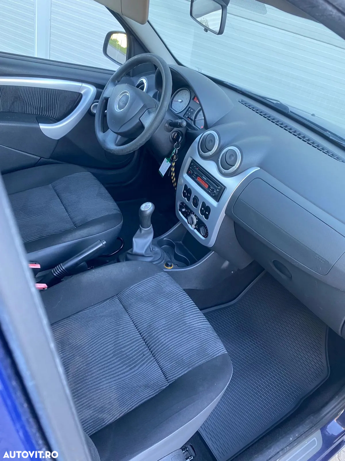Dacia Sandero 1.5 DCI Laureate - 8