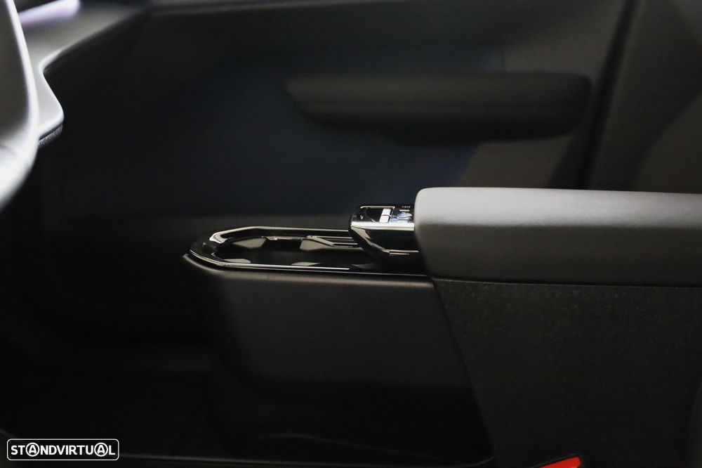 Volvo EX30 69 kWh Single Motor Extended Range Ultra - 12