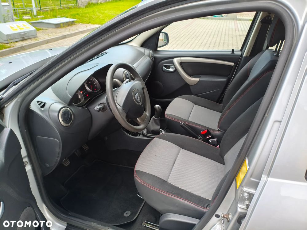 Dacia Duster 1.6 16V 4x2 Destination - 12