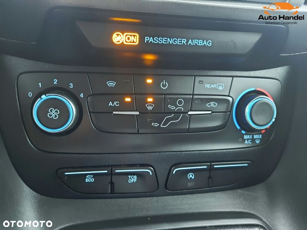 Ford Transit Connect - 24