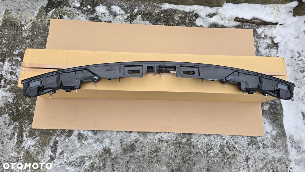 Nissan Ariya 22- Lampa Tylna w Klapę Oryginał - 4