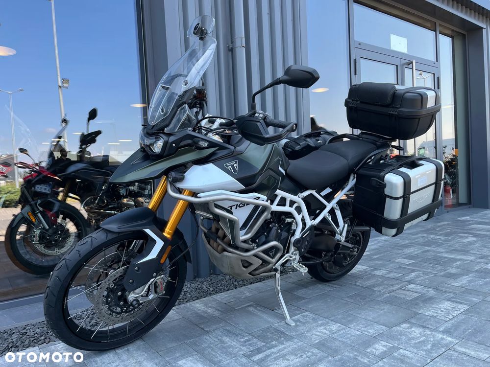 Triumph Tiger - 1