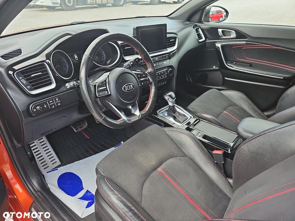 Kia ProCeed 1.6 T-GDI GT DCT - 10