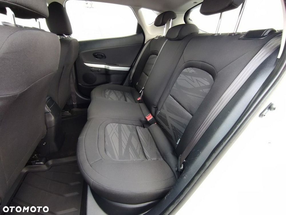 Kia Ceed - 14