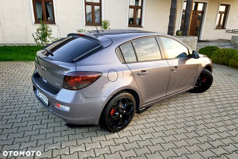 Chevrolet Cruze - 33