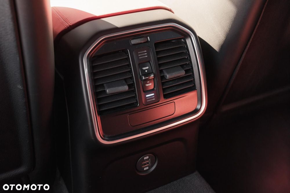 Porsche Macan Standard - 34