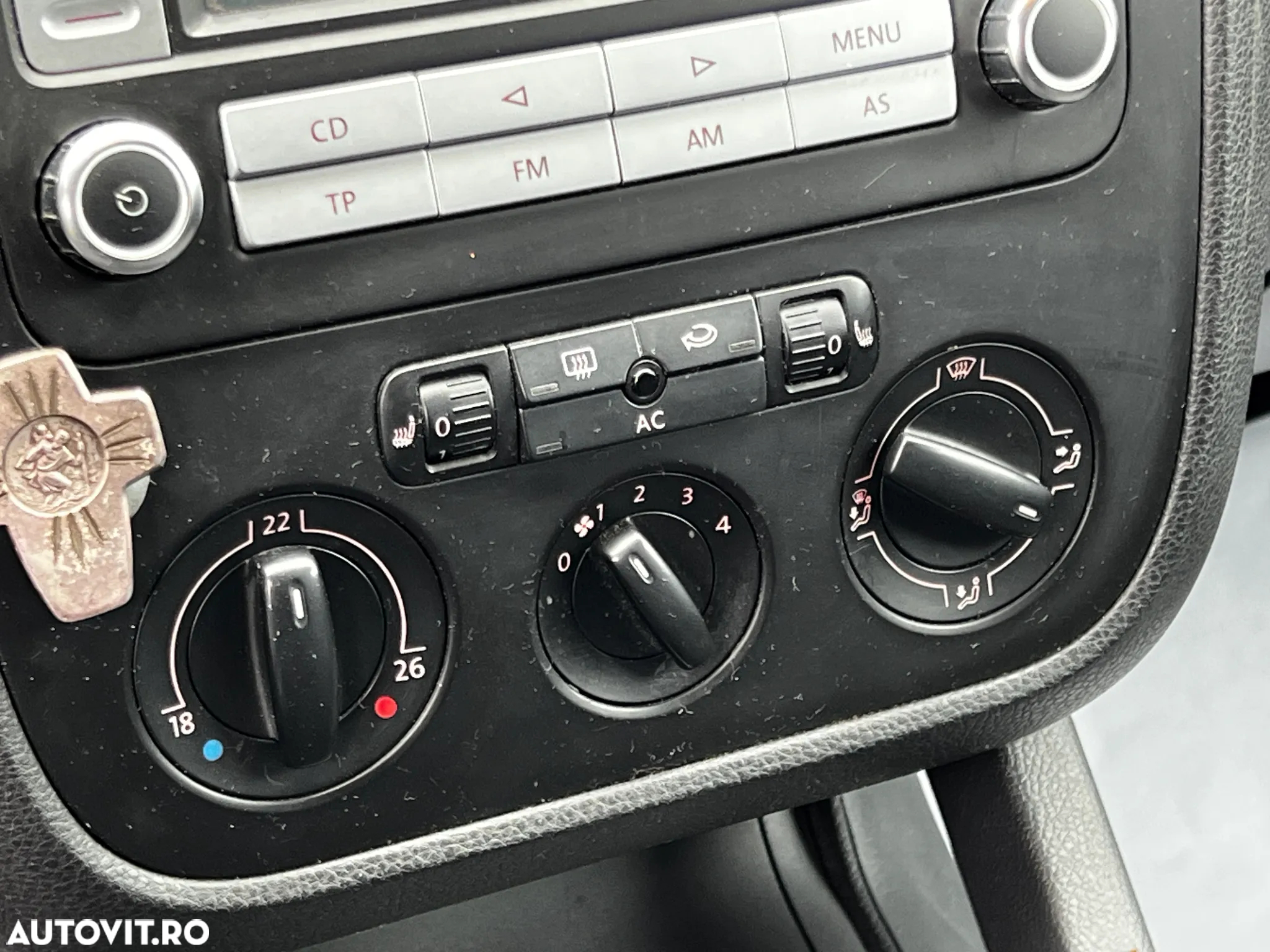Volkswagen Jetta 1.6 FSI Comfortline - 15