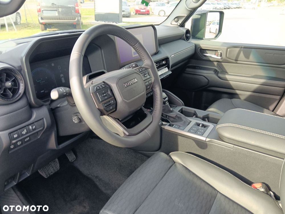 Toyota Land Cruiser LC 2.8 D-4D First Edition - 13