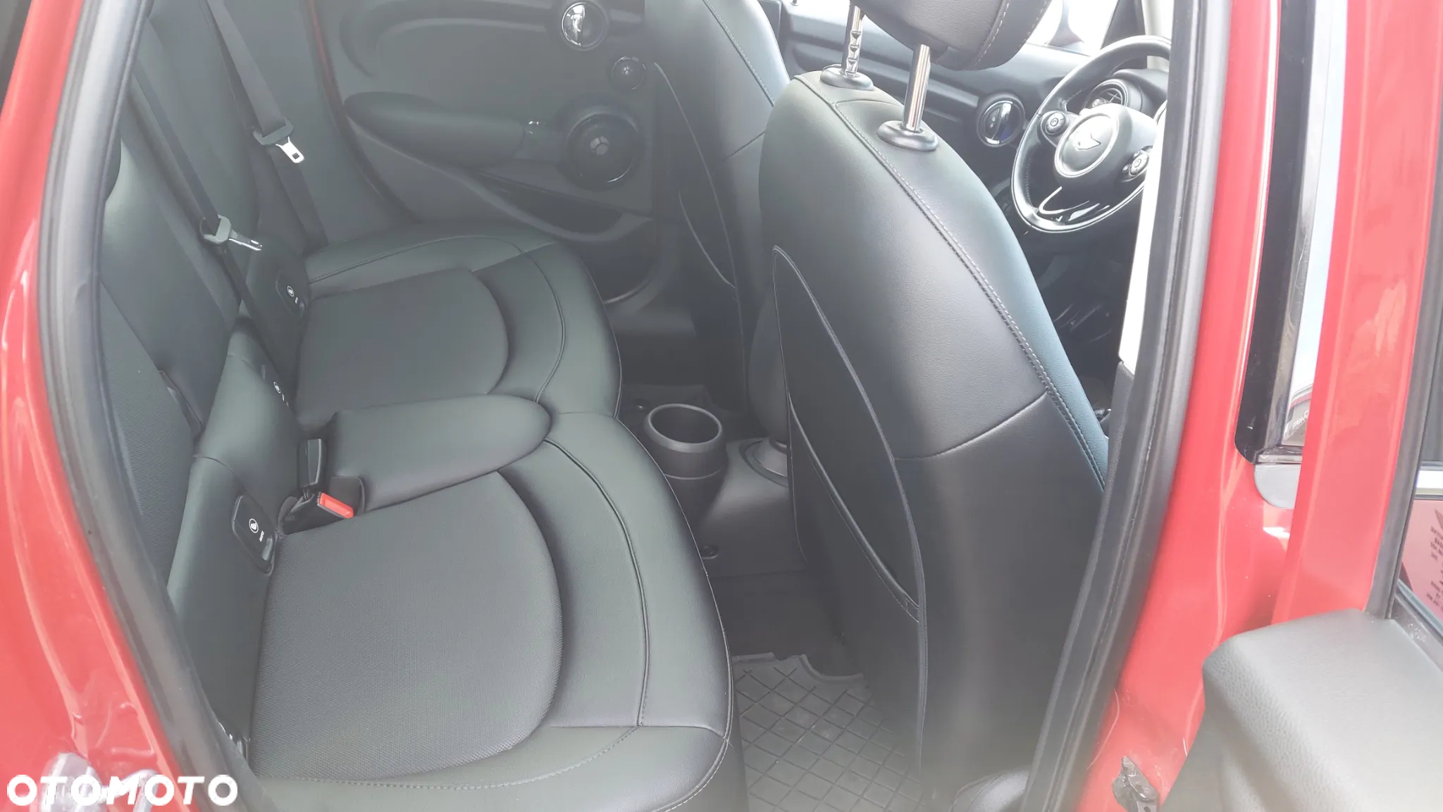 MINI Cooper Standard - 13