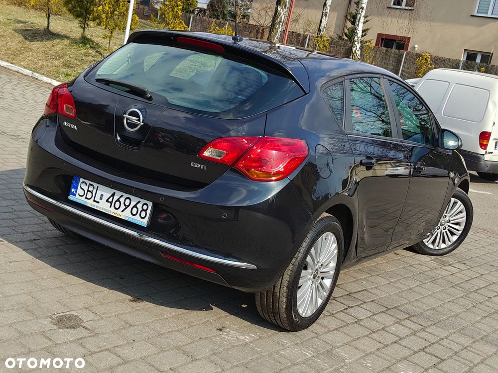 Opel Astra 1.7 CDTI DPF Cosmo - 3