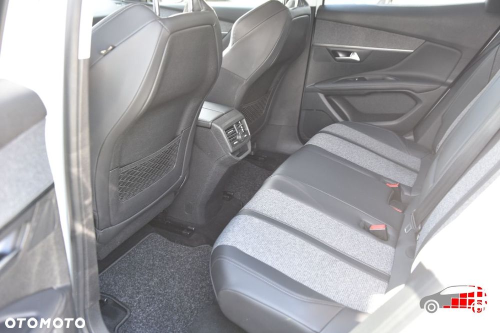 Peugeot 3008 - 18