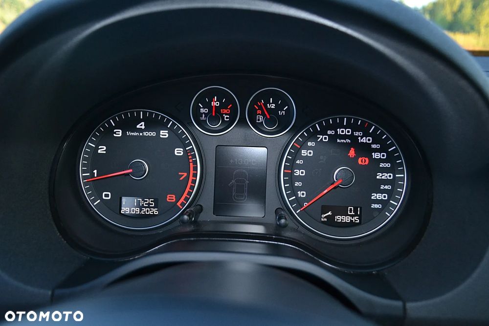 Audi A3 Sportback 1.8 TFSI Quattro Ambiente - 24