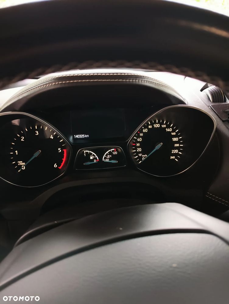 Ford Kuga 2.0 TDCi 4x4 Vignale - 8