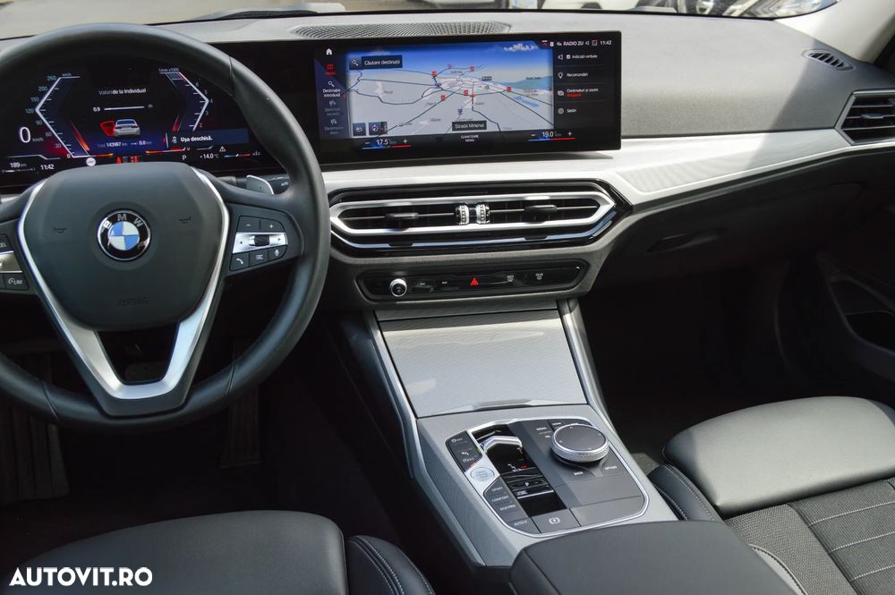 BMW Seria 3 320i Aut. Luxury Line - 40