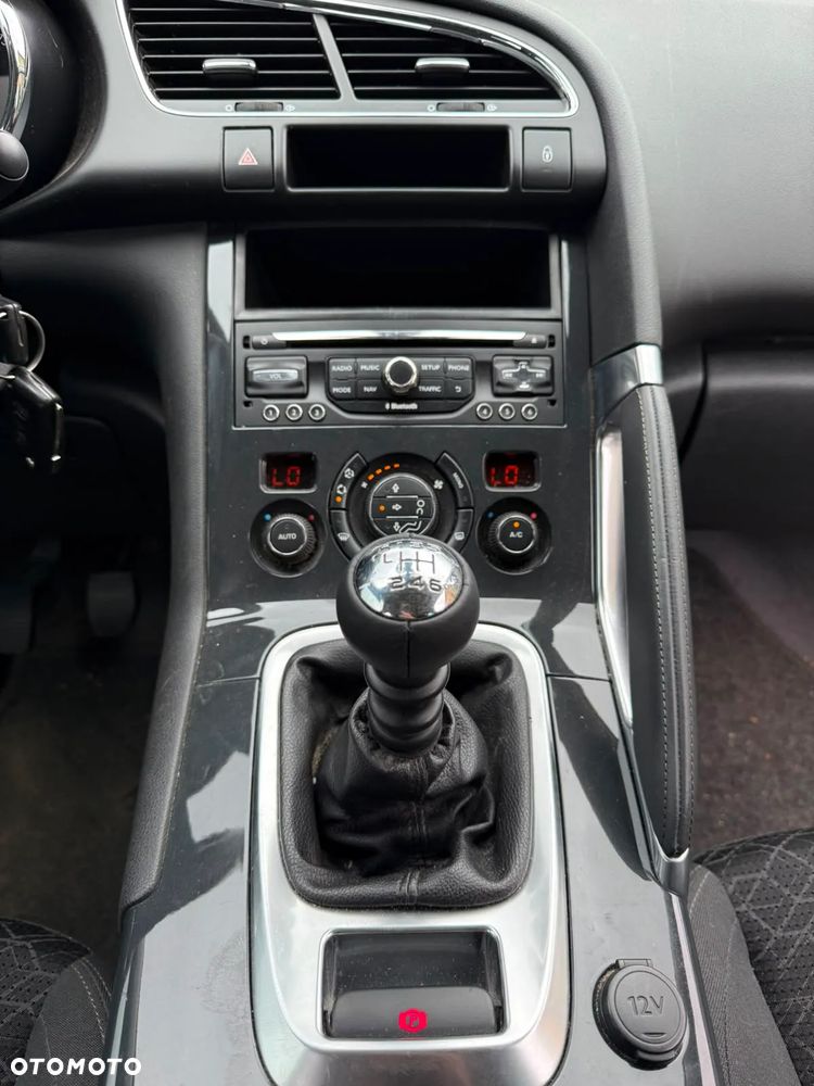 Peugeot 3008 155 THP Premium - 35