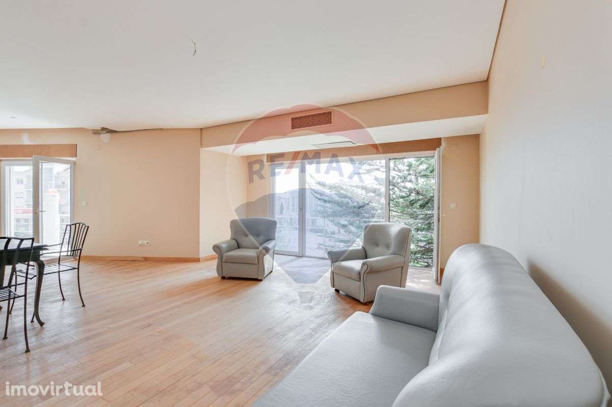 Moradia T4 para venda - Grande imagem: 2/18