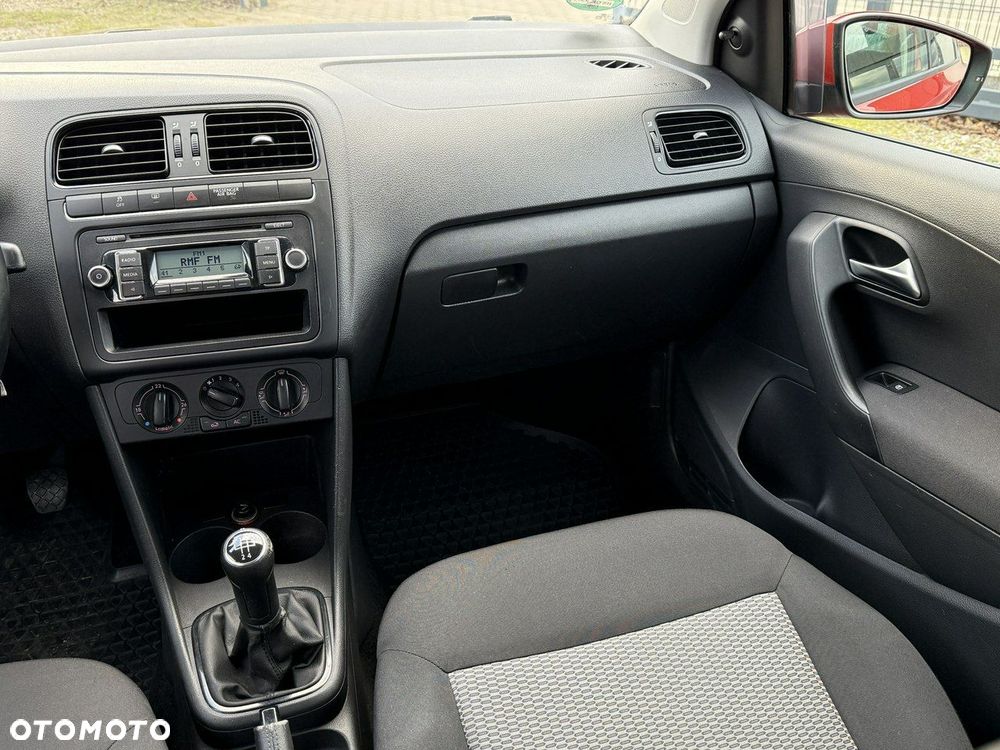 Volkswagen Polo - 28